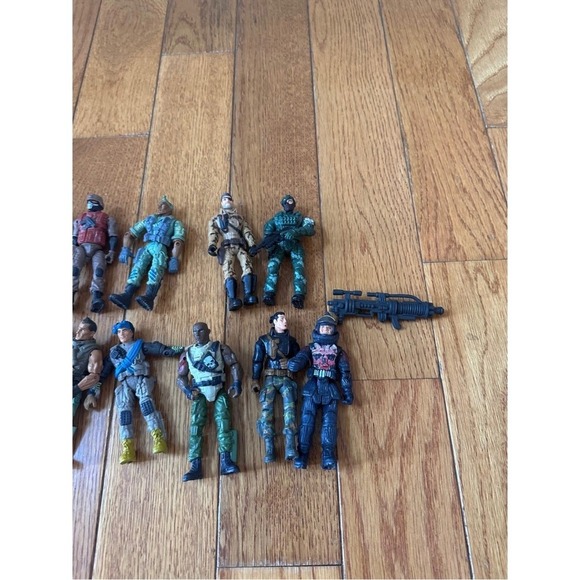 Bundle 12 action Figures Lot Military Soldiers Army Men Toy Figures with Weapon - Picture 2 of 9